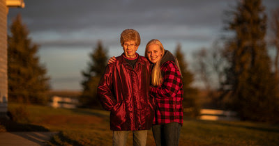 Lois and Hannah Borg